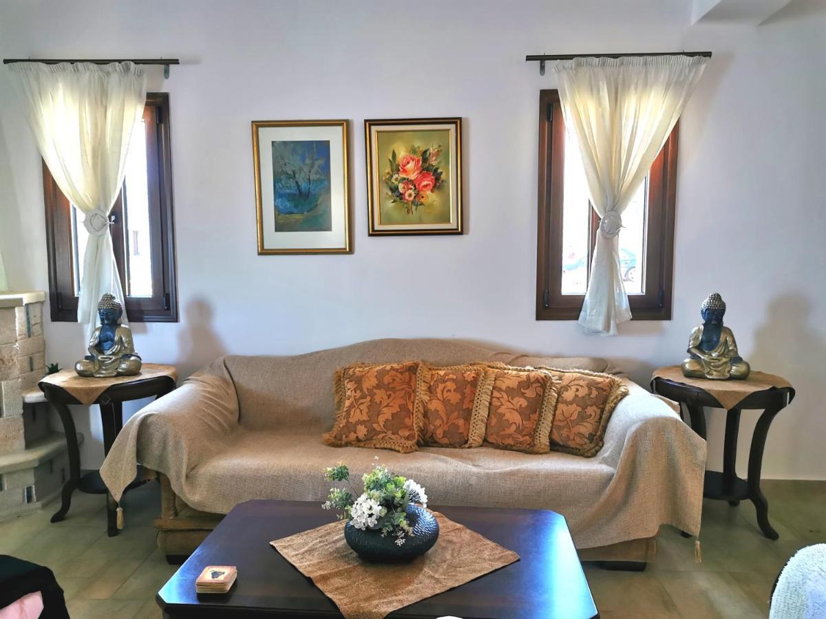 Athevillas Antonis Mina Exterior photo