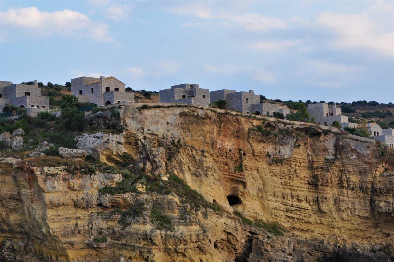 Athevillas Antonis Mina Exterior photo